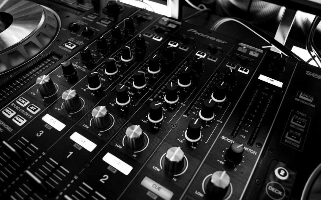 music volume deck