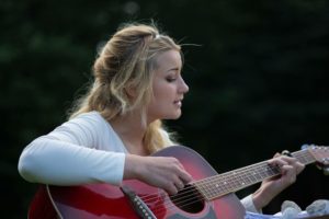 3 Tips on How to Find Top Quality Music for Wedding Videos