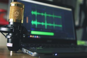 microphone and pc showing audio volume