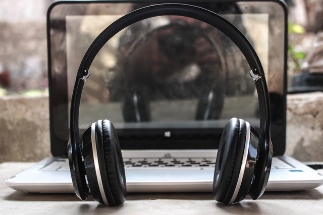headphone and computer