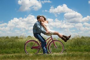 Instagram Reels: Beneficial for Wedding Photography Marketing?