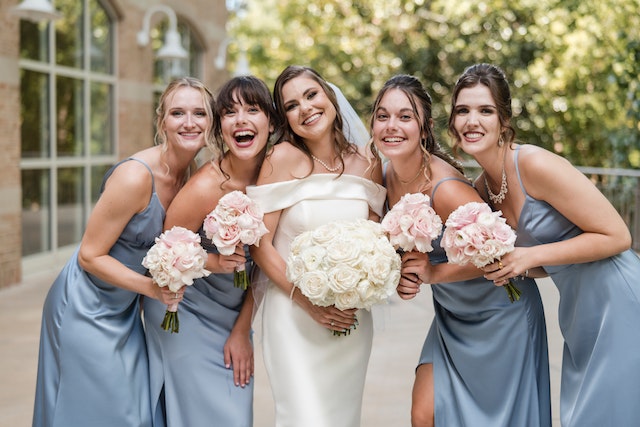 bride with bridemaids
