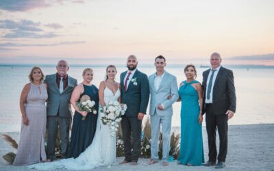 The Secrets of Capturing Outstanding Family Portraits at Weddings